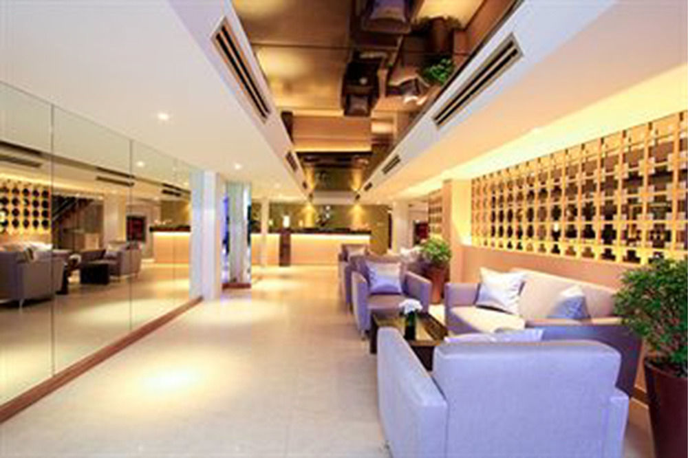 Legacy Hotel Bangkok Sukhumvit Extérieur photo