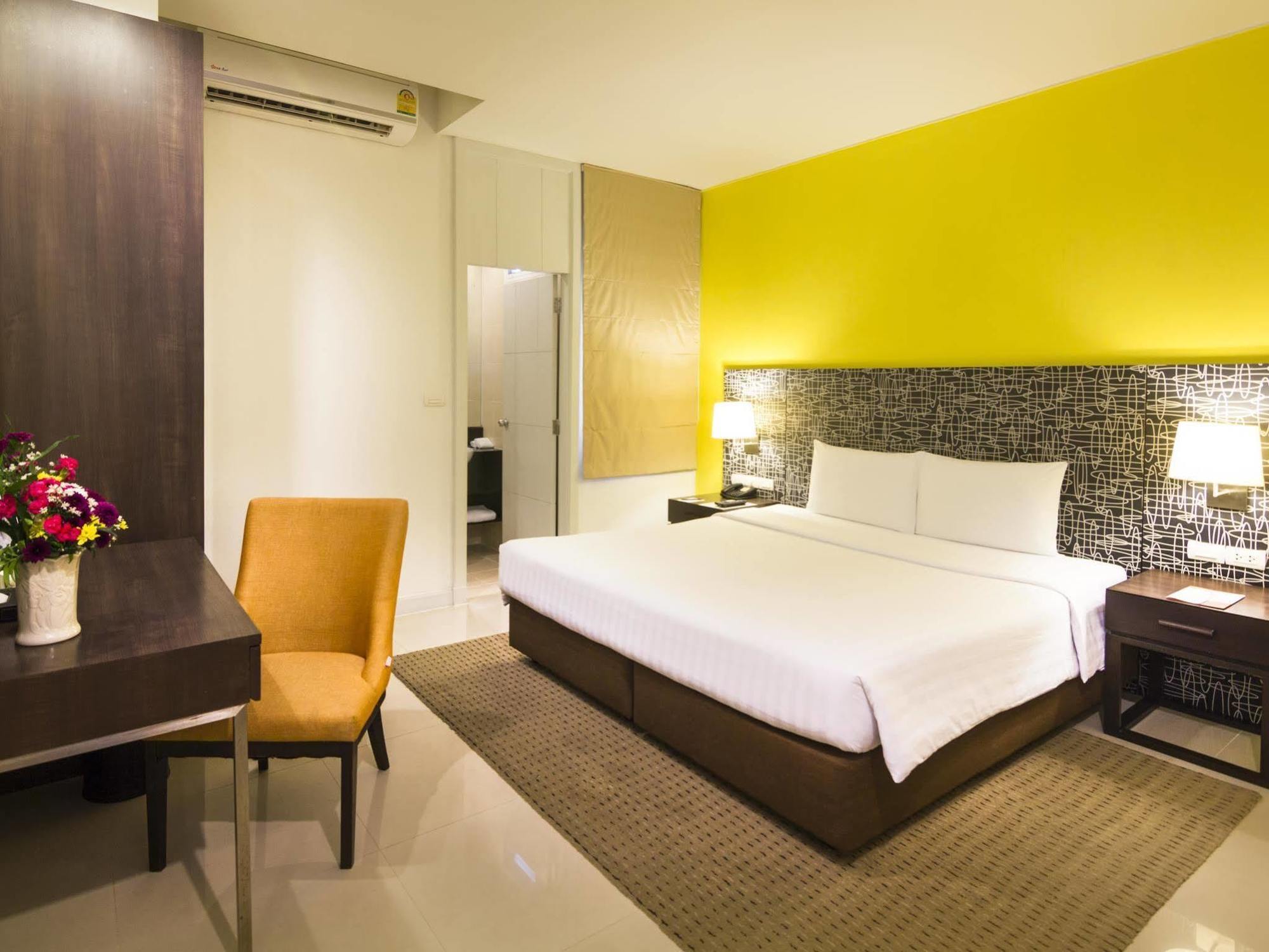 Legacy Hotel Bangkok Sukhumvit Extérieur photo